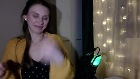 Snapshot of velvetaphrodisiaque chatting on May 13, 2026, 7:22 pm velvetaphrodisiaque online show from May 13, 2026, 7:22 pm
