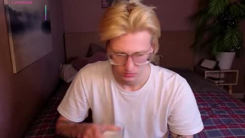 Snapshot of velvetbite chatting on January 14, 2026, 9:20 pm velvetbite online show from January 14, 2026, 9:20 pm