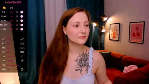Snapshot of velvetcherry_ chatting on May 31, 2026, 8:43 am Mia online show from May 31, 2026, 8:43 am