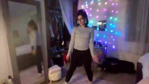 Kitty online show from February 16, 2026, 3:13 am