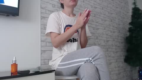 Snapshot of velvetmoon123 chatting on November 24, 2025, 8:36 am velvetmoon123 online show from November 24, 2025, 8:36 am