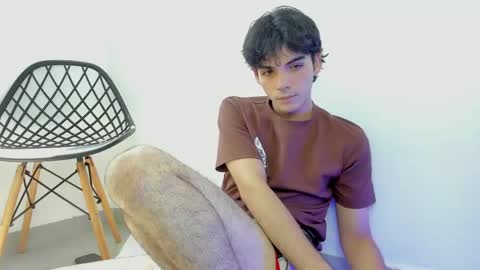 Snapshot of velvetsteven chatting on May 1, 2026, 6:01 pm Steven online show from May 1, 2026, 6:01 pm