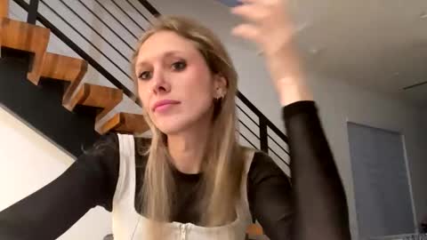 Snapshot of velvettgirl chatting on January 9, 2026, 11:57 am VelvetTGirl online show from January 9, 2026, 11:57 am