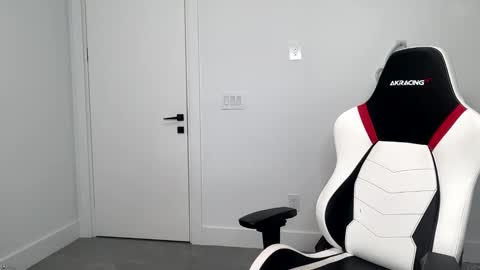 Snapshot of velvettgirl chatting on February 19, 2026, 2:18 am VelvetTGirl online show from February 19, 2026, 2:18 am