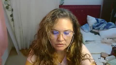 venecasexy44 online show from November 6, 2025, 12:06 pm