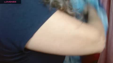 venecasexy44 online show from May 29, 2026, 10:46 am