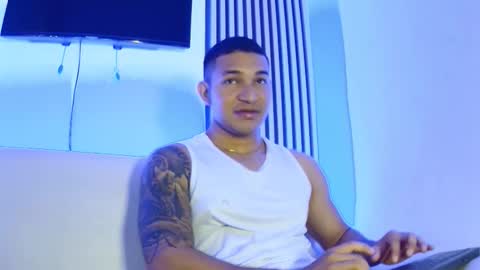 Snapshot of venedic__bull chatting on February 14, 2026, 5:15 am Venedic online show from February 14, 2026, 5:15 am