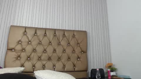 Snapshot of veneno_hot chatting on December 31, 2024, 4:25 pm veneno hot online show from December 31, 2024, 4:25 pm