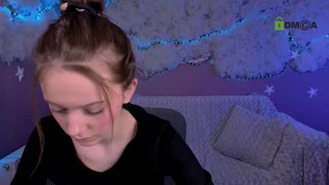 Snapshot of venezia_barton chatting on March 12, 2026, 10:16 pm venezia_barton online show from March 12, 2026, 10:16 pm