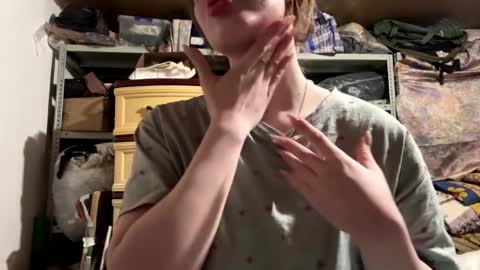 Snapshot of venlissex chatting on April 11, 2026, 1:48 pm Mia online show from April 11, 2026, 1:48 pm