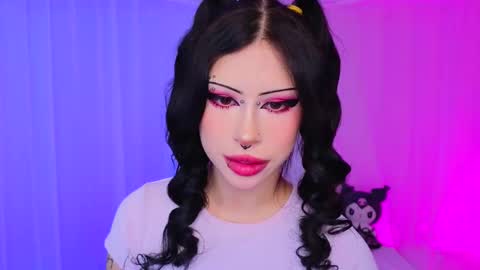 Snapshot of venomeowww_ chatting on November 30, 2025, 4:27 am Vivian online show from November 30, 2025, 4:27 am