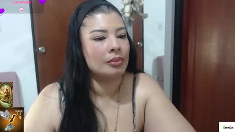 HI IM VENUS SMALL BOOBS  BIG HEART WARM PUSSY online show from June 11, 2026, 11:47 pm