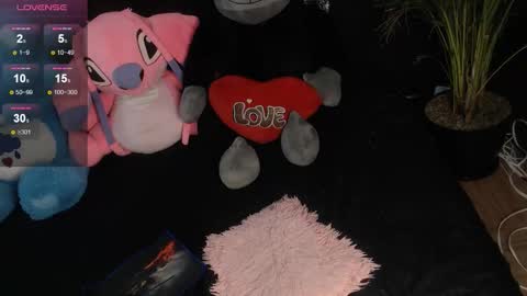 Snapshot of venus_26_ chatting on December 15, 2025, 5:12 am eva online show from December 15, 2025, 5:12 am