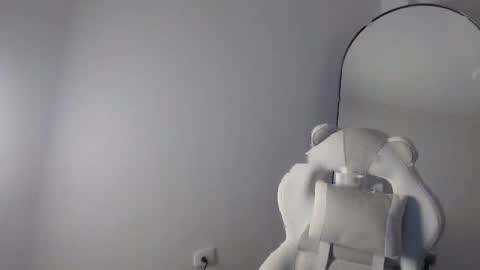 Snapshot of venus_art11 chatting on April 8, 2026, 5:51 am venus_art11 online show from April 8, 2026, 5:51 am