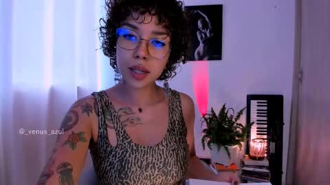 Snapshot of venus_azul chatting on October 1, 2025, 6:58 pm JulietaIndependent Model venus azul online show from October 1, 2025, 6:58 pm