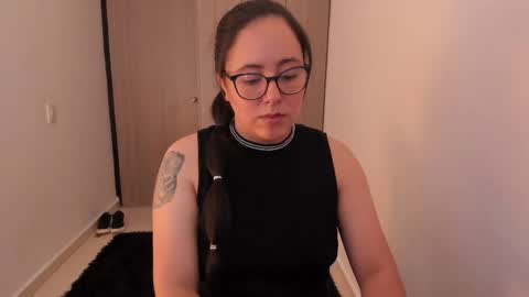 Venus online show from October 12, 2025, 6:18 pm