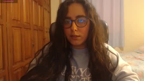 Snapshot of venus_cat_ chatting on December 18, 2025, 11:00 pm Venus online show from December 18, 2025, 11:00 pm