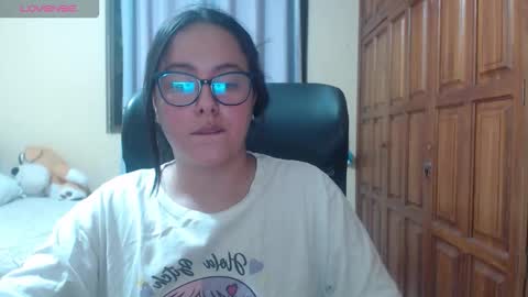 Snapshot of venus_cat_ chatting on January 8, 2026, 4:48 am Venus online show from January 8, 2026, 4:48 am