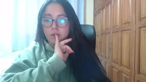 Snapshot of venus_cat_ chatting on January 13, 2026, 11:10 pm Venus online show from January 13, 2026, 11:10 pm