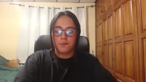 Snapshot of venus_cat_ chatting on February 16, 2026, 9:33 pm Venus online show from February 16, 2026, 9:33 pm