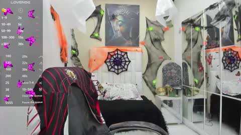 Snapshot of venus_cortez chatting on November 2, 2025, 5:48 pm Venus Cortez online show from November 2, 2025, 5:48 pm