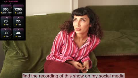 Snapshot of venus_in_jeans chatting on October 14, 2025, 12:17 pm Bella online show from October 14, 2025, 12:17 pm