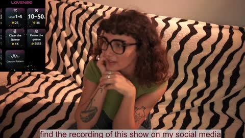 Snapshot of venus_in_jeans chatting on January 8, 2026, 2:19 pm Bella online show from January 8, 2026, 2:19 pm