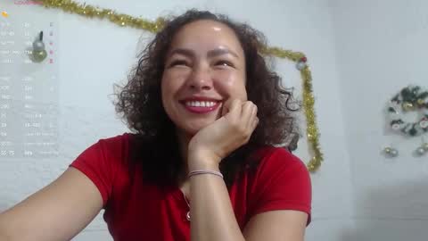 venus_lov online show from December 16, 2025, 11:37 am