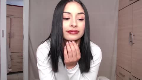 Snapshot of venus_megan chatting on March 5, 2026, 12:45 pm emily independent account MY conextion 1100 GTM to 17hr GTM online show from March 5, 2026, 12:45 pm