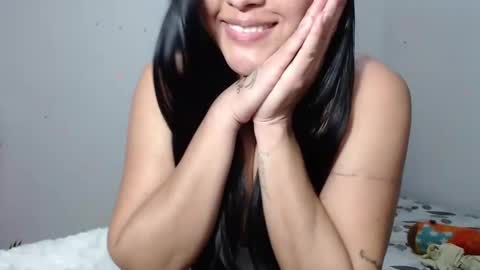 venus_menoza online show from March 5, 2025, 12:44 pm
