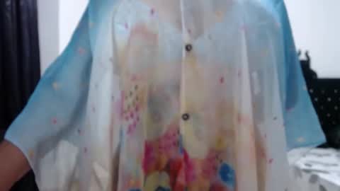 venus_menoza online show from September 15, 2025, 1:22 pm