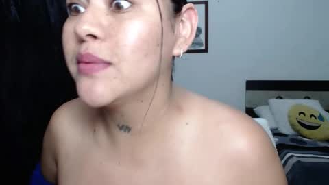 Snapshot of venus_menoza chatting on February 26, 2026, 1:32 pm venus_menoza online show from February 26, 2026, 1:32 pm