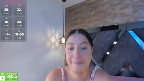 Snapshot of venus_velez chatting on December 17, 2025, 12:33 pm Venus online show from December 17, 2025, 12:33 pm