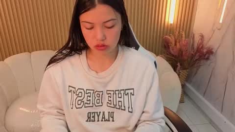 Snapshot of venus_velvet_tp chatting on December 14, 2025, 12:43 pm Venus online show from December 14, 2025, 12:43 pm