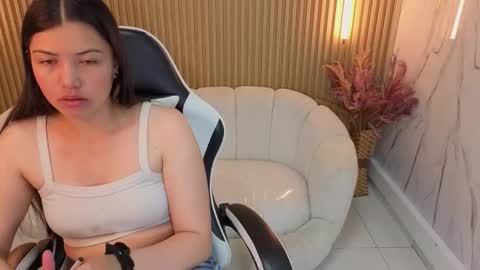 Snapshot of venus_velvet_tp chatting on December 20, 2025, 7:43 pm Venus online show from December 20, 2025, 7:43 pm