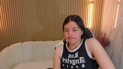 Snapshot of venus_velvet_tp chatting on December 21, 2025, 7:43 pm Venus online show from December 21, 2025, 7:43 pm