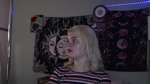 Miss Venus online show from October 14, 2025, 2:40 pm