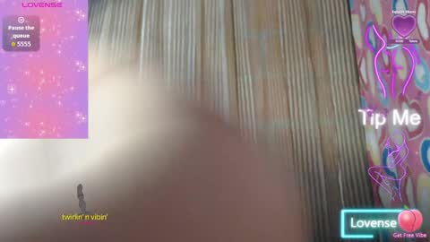 venuslovelatina online show from April 6, 2026, 4:46 am