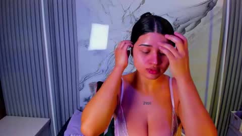 Venusowen  online show from March 18, 2026, 12:30 pm