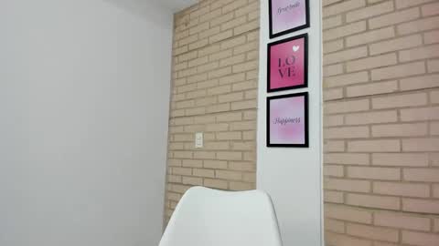 Vera online show from October 20, 2025, 10:54 pm