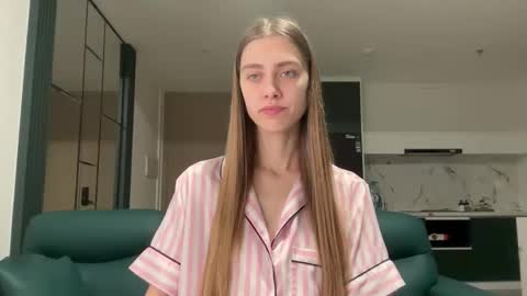 verablanc online show from May 27, 2026, 10:51 pm