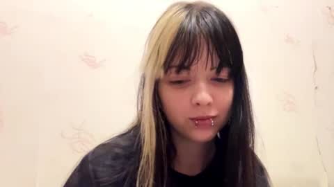 Snapshot of veradaisy chatting on February 12, 2026, 6:25 pm Veronika online show from February 12, 2026, 6:25 pm