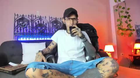 vergil_noir online show from May 26, 2026, 5:14 am