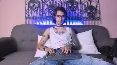vergil_noir online show from May 30, 2026, 3:58 am
