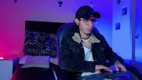 Snapshot of vergil_noir chatting on June 16, 2026, 4:37 am vergil_noir online show from June 16, 2026, 4:37 am