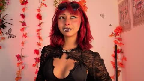 Snapshot of verhona_vlad chatting on October 15, 2025, 12:05 pm verhona_vlad online show from October 15, 2025, 12:05 pm