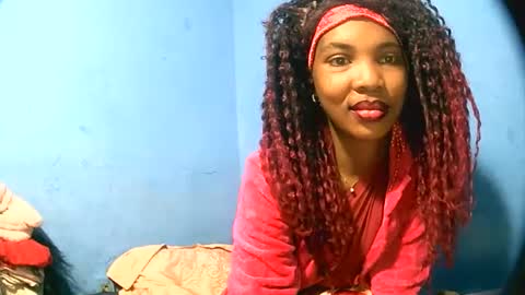 vernelaa online show from September 12, 2025, 1:11 pm