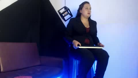 Snapshot of veronica__knox_ chatting on May 23, 2026, 7:40 pm online show from May 23, 2026, 7:40 pm