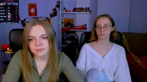 Ronni online show from November 3, 2025, 8:10 pm