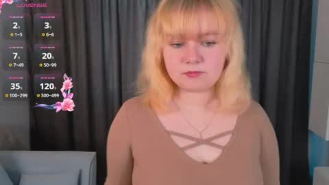Snapshot of veronica_christensen chatting on October 2, 2025, 7:26 am Maria online show from October 2, 2025, 7:26 am